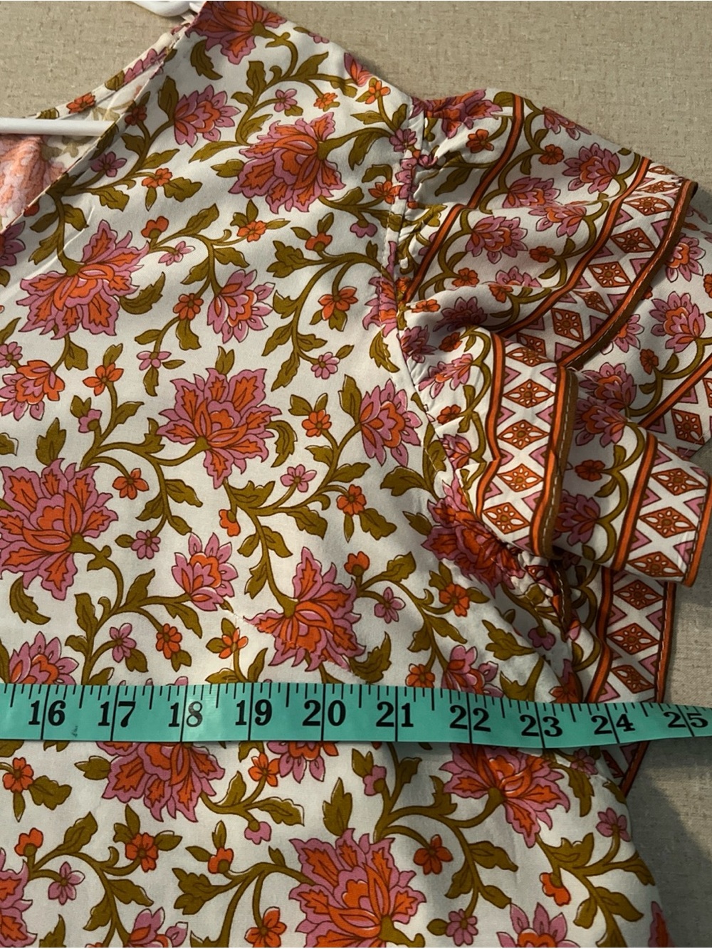 Cynthia Rowley Floral V-Neck Pullover Blouse Short Ruffle Sleeve Size 3X. - Picture 6 of 7